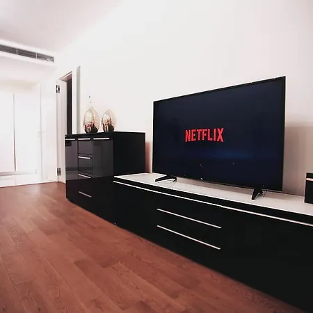 C U B E Modern Apt In Center Free Parking Apartamento Praga
