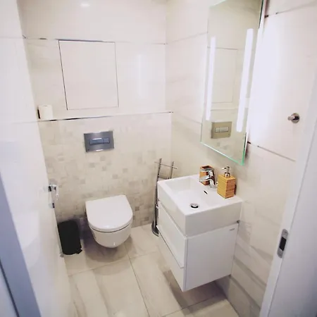 C U B E Modern Apt In Center Free Parking * Praga