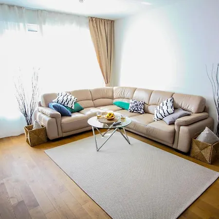 C U B E Modern Apt In Center Free Parking * Praga
