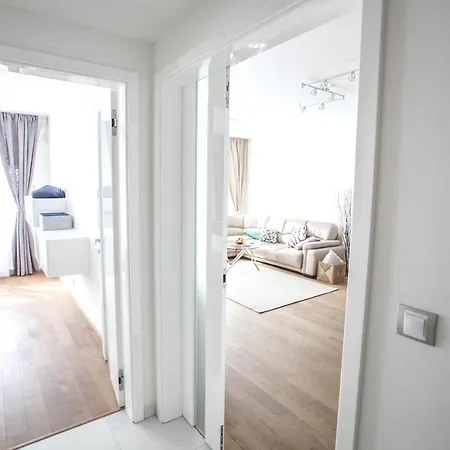 Διαμέρισμα C U B E Modern Apt In Center Free Parking
