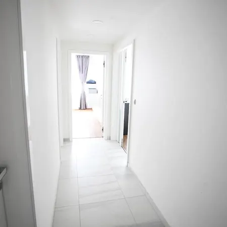 C U B E Modern Apt In Center Free Parking